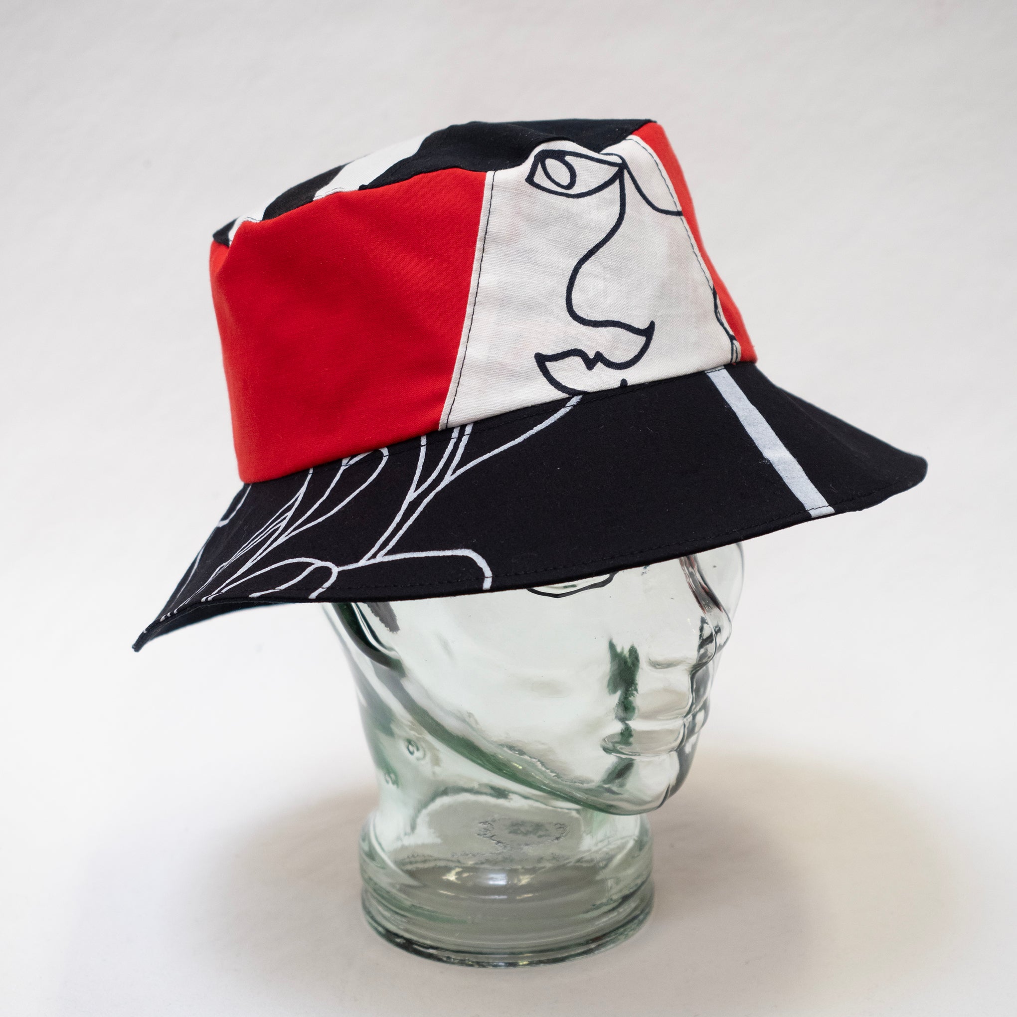 Reversible Bucket Hat - M - Red, Black & White